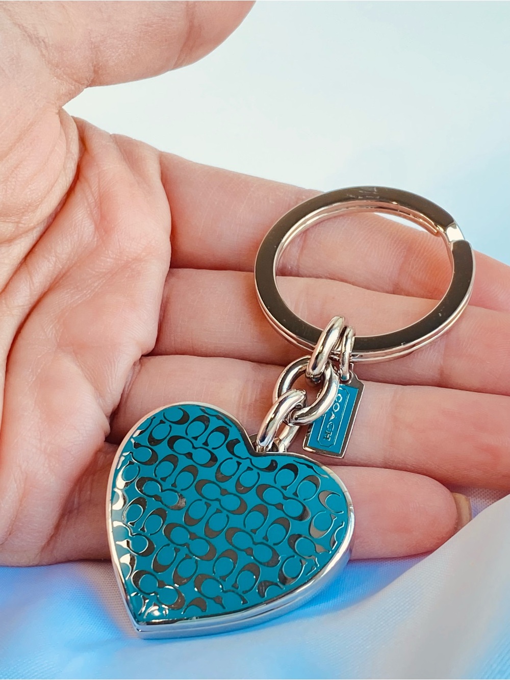 Coach Locket Teal Bluegreen Turquoise Silver Bach Charm Keyring Keyfob - Picture 7 of 7